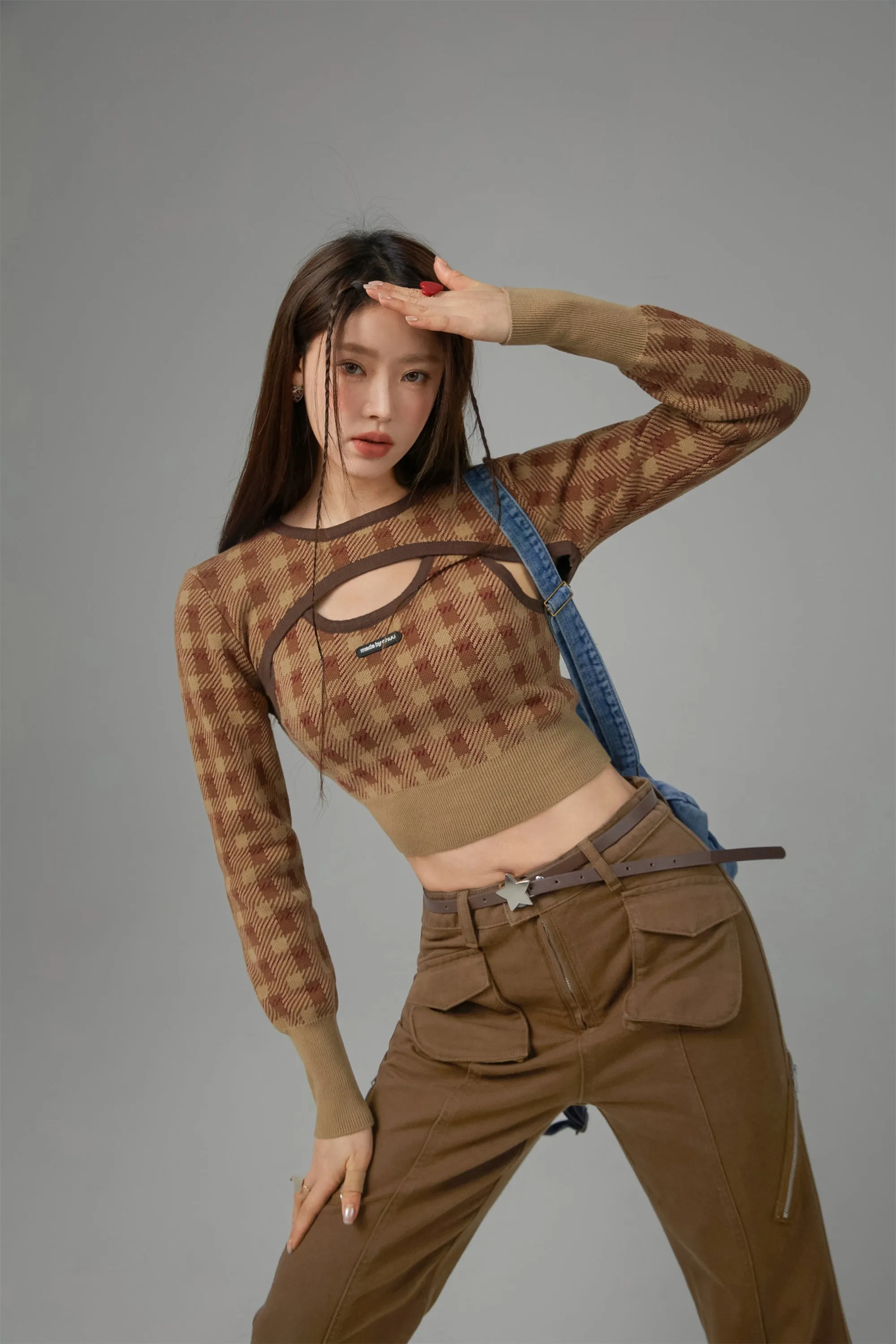 2-Layers Chest Cutout Check Knit Sweater