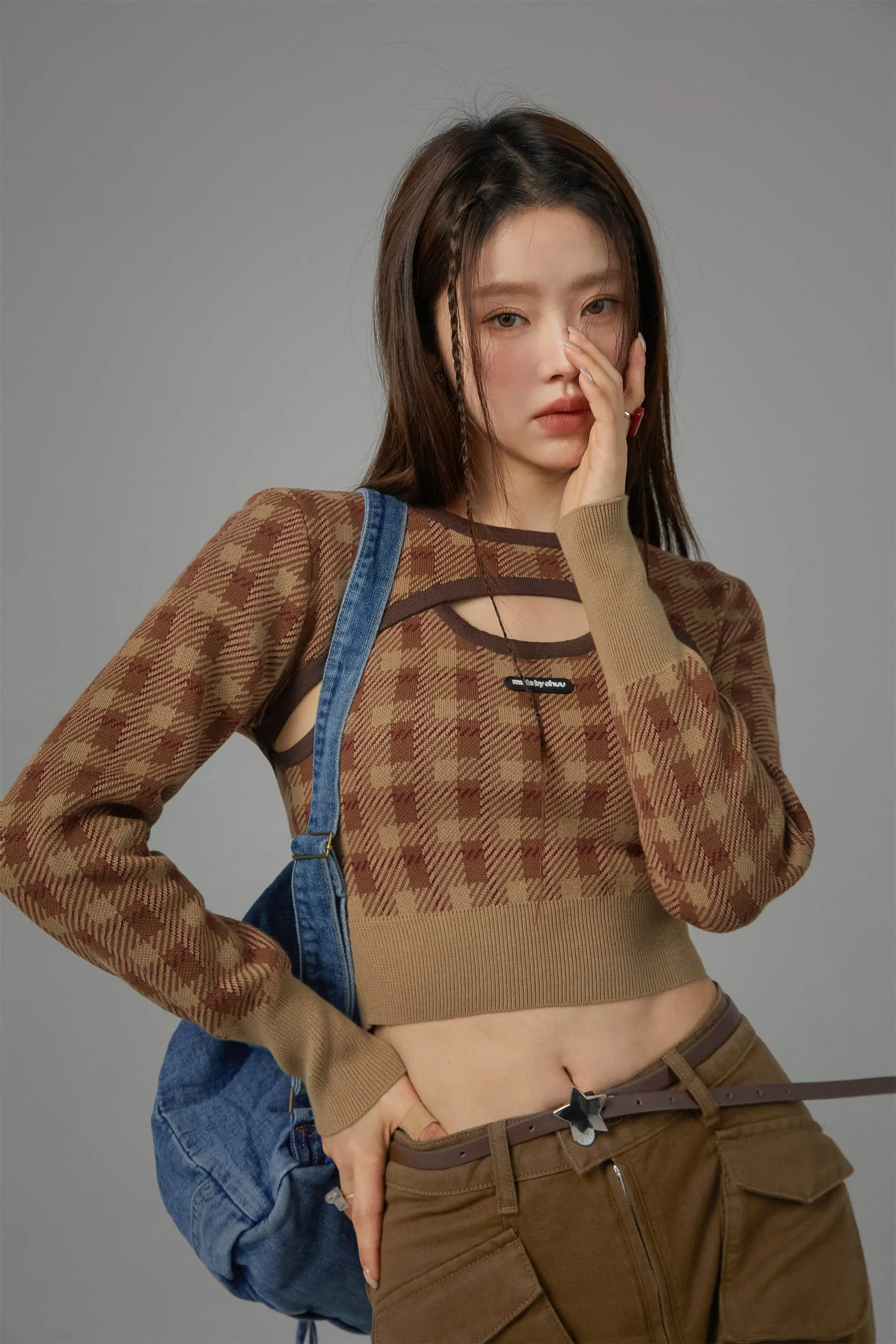 2-Layers Chest Cutout Check Knit Sweater