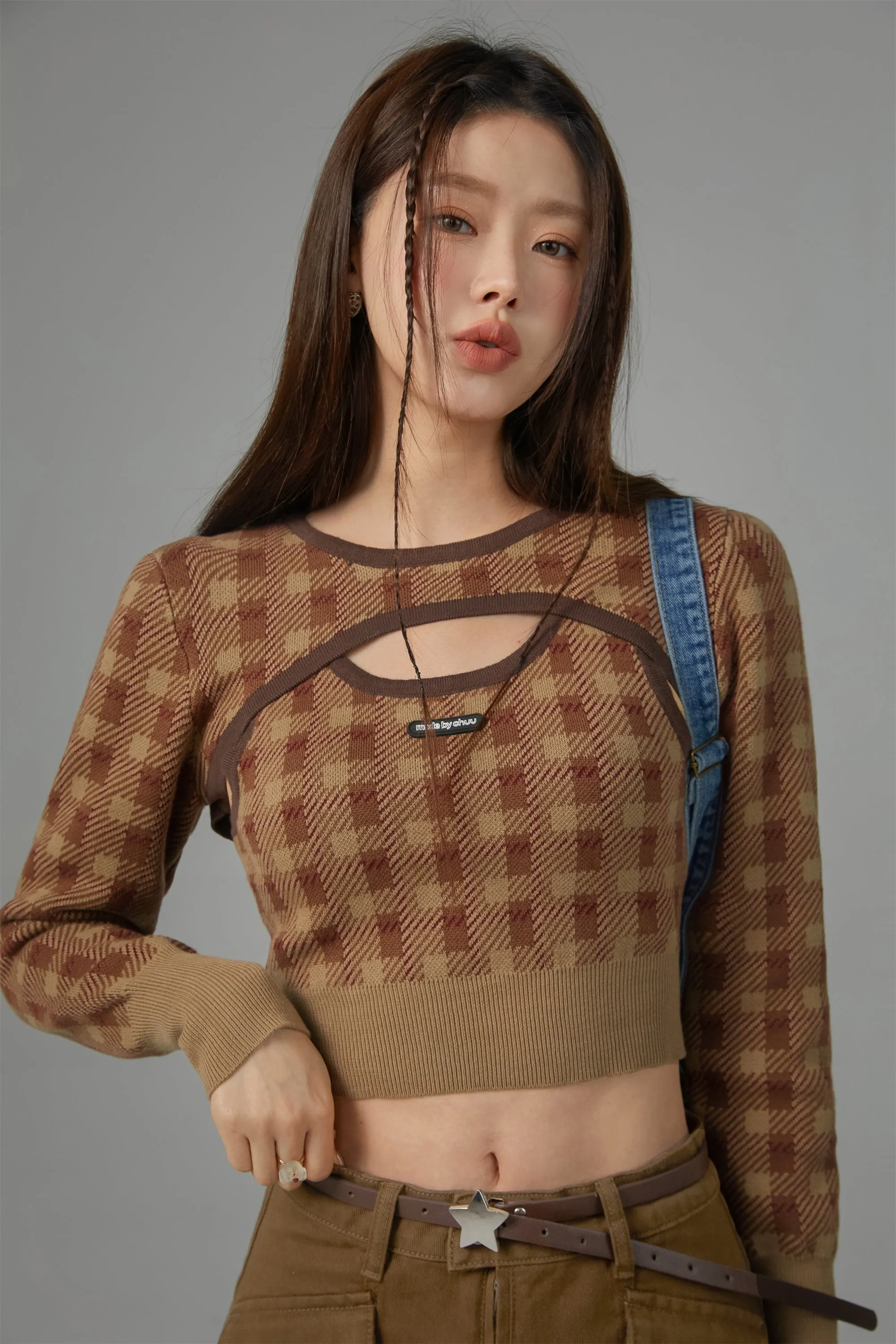 2-Layers Chest Cutout Check Knit Sweater