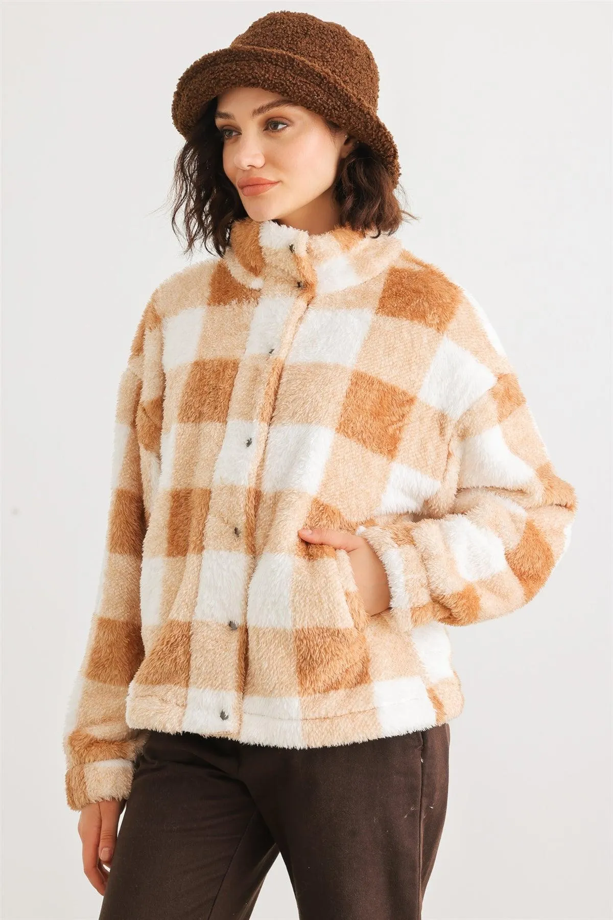 Camel Checkerboard Print Fuzzy Button-Up Two Pocket Jacket /2-2