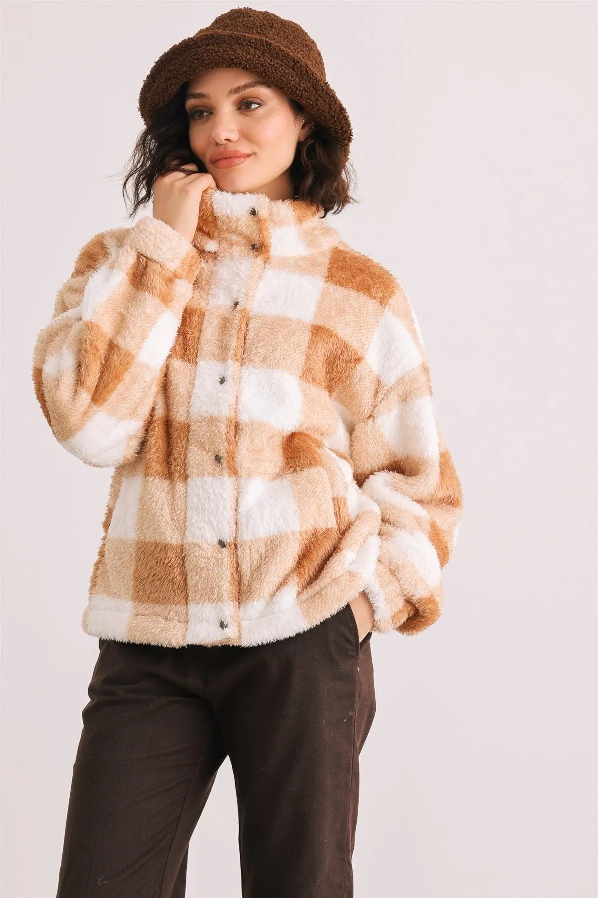 Camel Checkerboard Print Fuzzy Button-Up Two Pocket Jacket /2-2