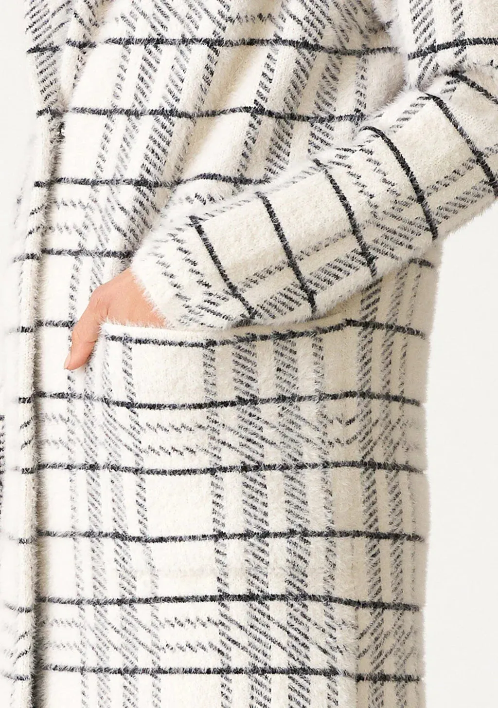 COLLARED PLAID SWEATER COAT (CREAM/BLACK)