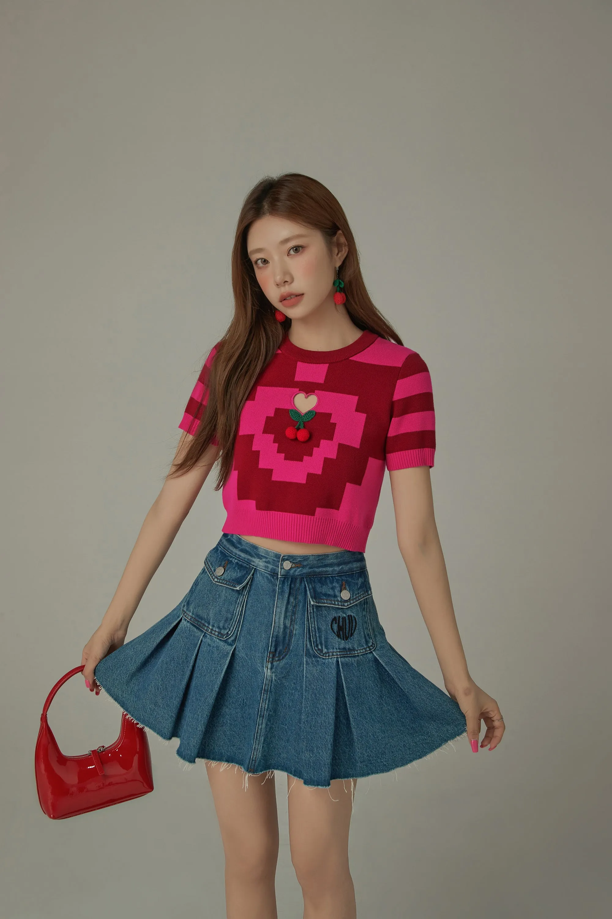 Pixel Pattern Heart Cutout Color Knit Sweater